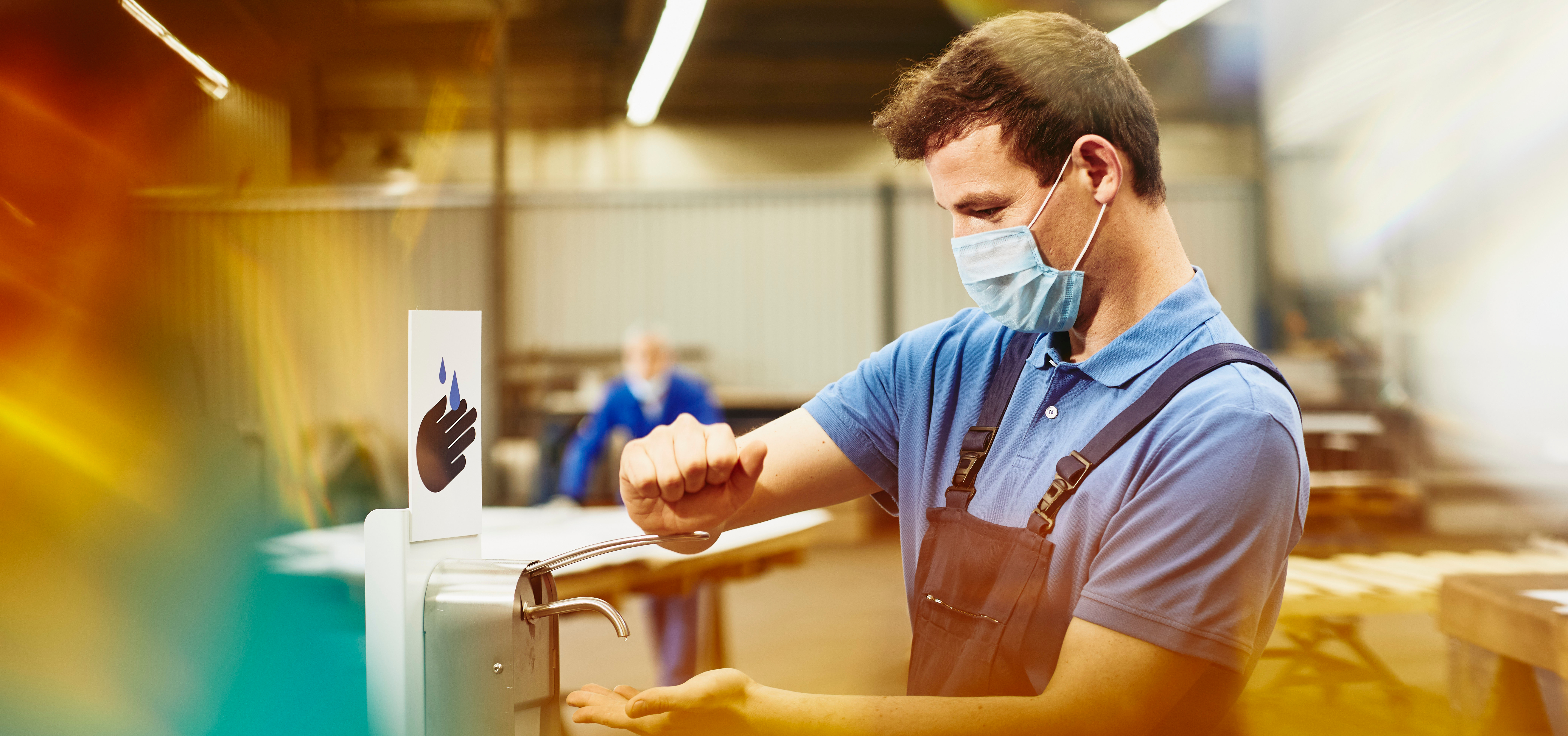 Hände desinfiszieren REBR